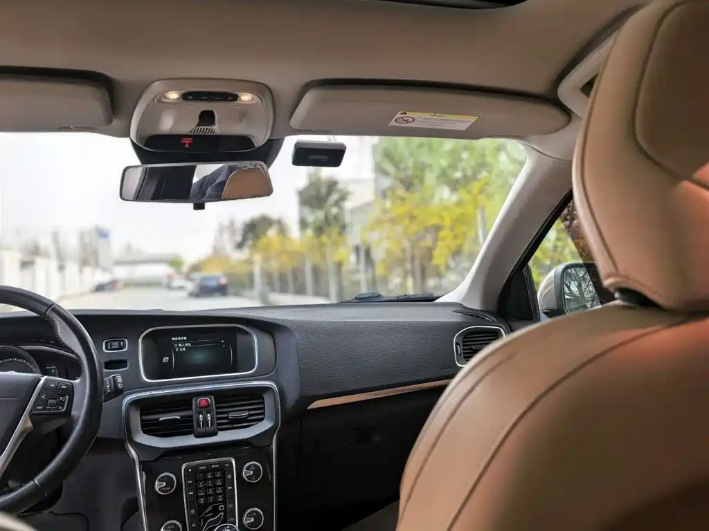 Volvo V40 2017 2017 T3 Inscription
