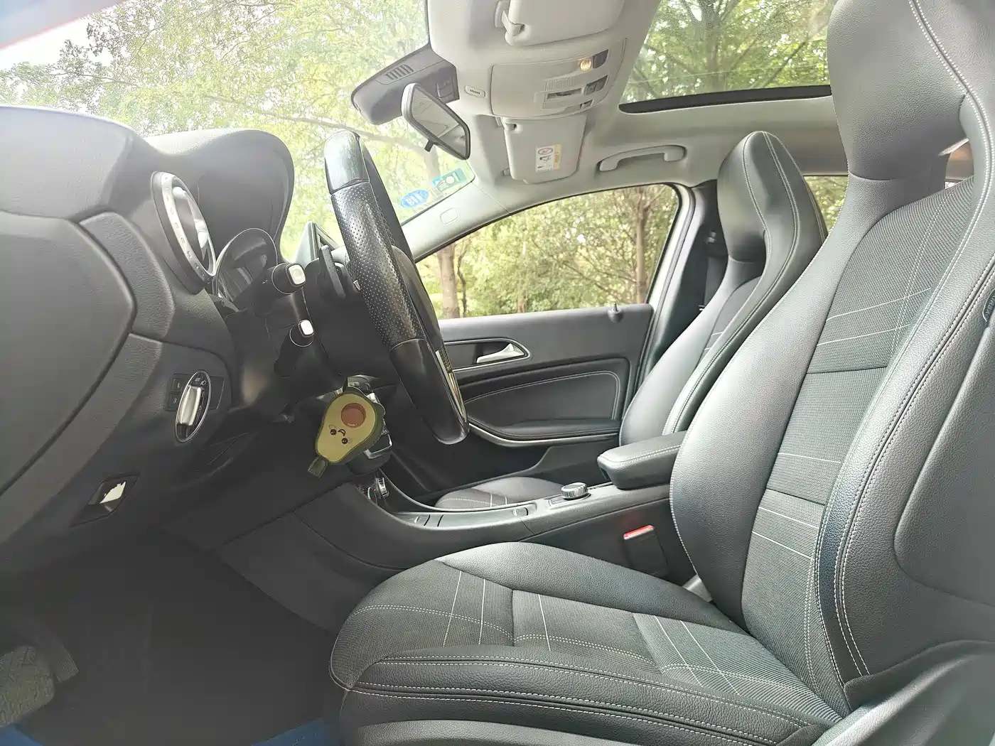 Mercedes-Benz GLA (Import) 2015 GLA 200 фото 14