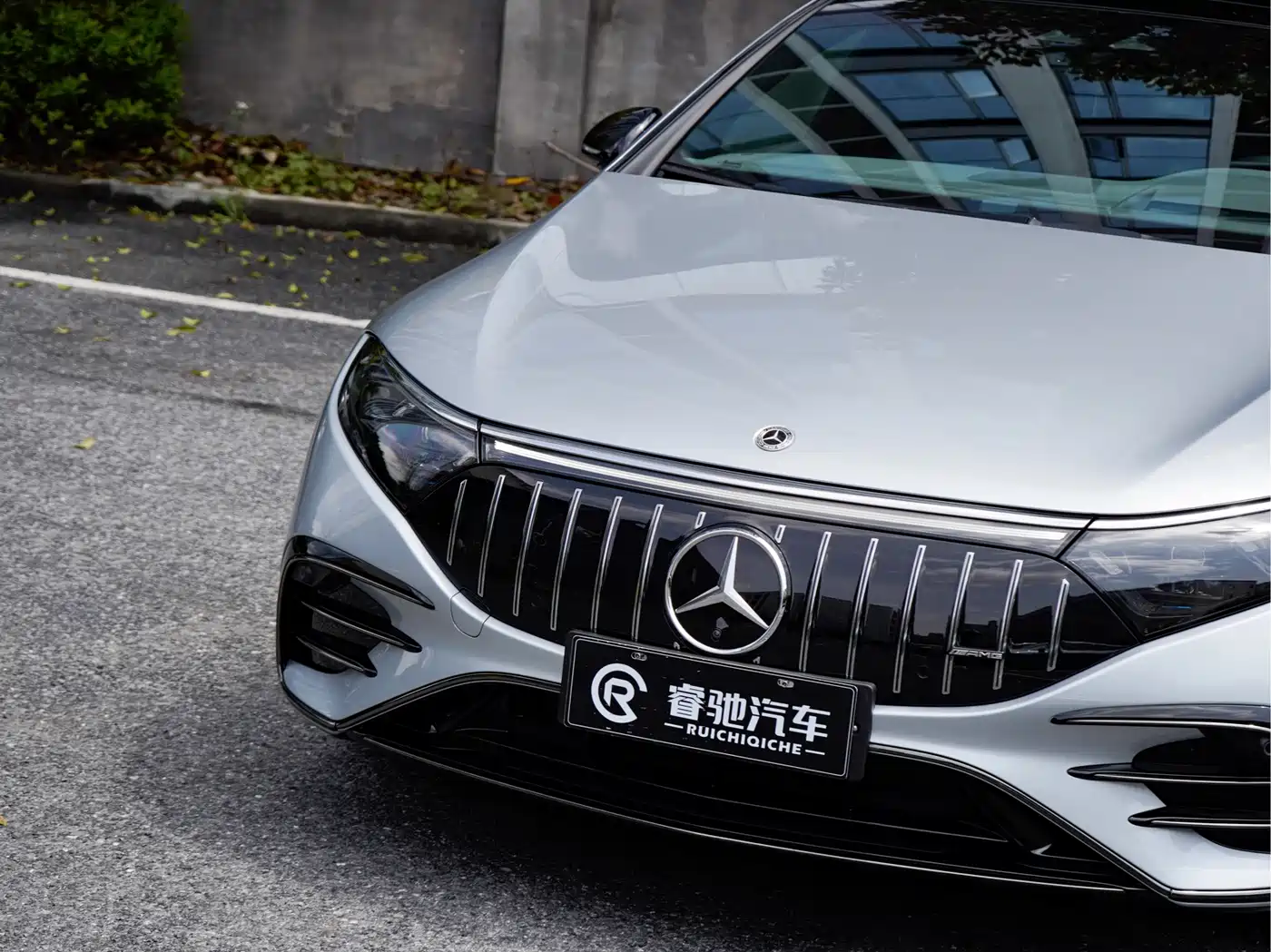 MERCEDES-BENZ EQS AMG