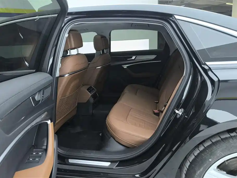 Audi A6L 2022 45 TFSI quattro Premium Elegance фото 11
