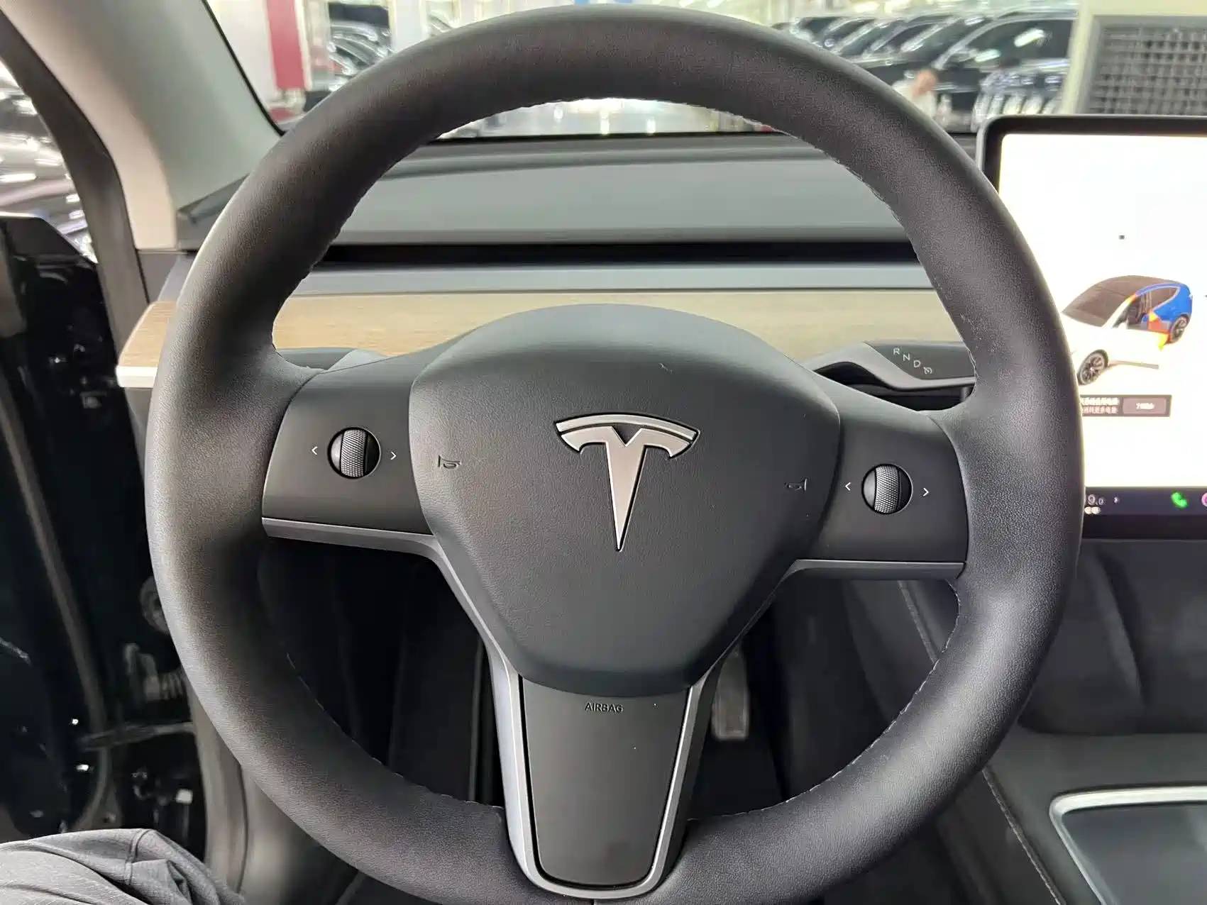 Фото 9 - Tesla Model Y