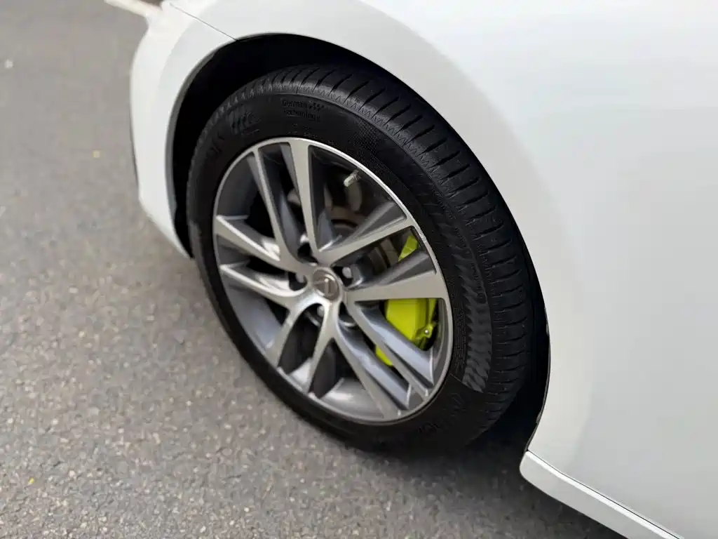 Lexus IS 2019 2017 300 F SPORT