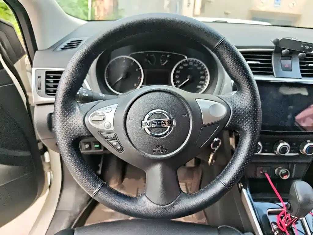 Nissan SYLPHY, миниатюра 3