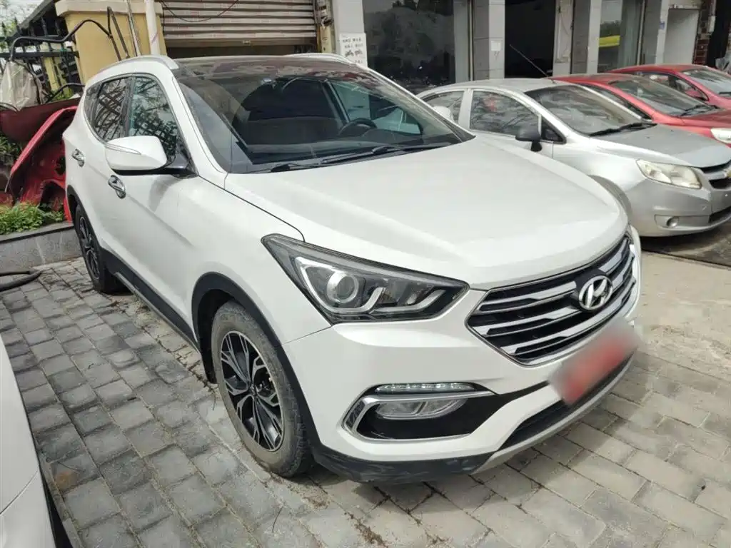 Hyundai Santa Fe 2017 2.0T Automatic 4WD Intelligent 7-Seater фото 4