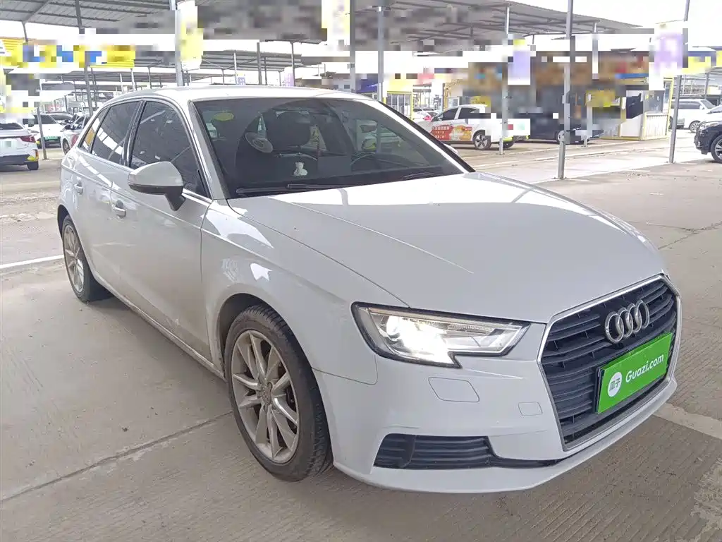 Audi A3 2018 30th Anniversary Sportback 35 TFSI Progressive фото 4