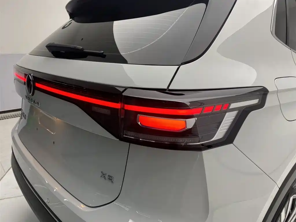 VOLKSWAGEN TUYUE