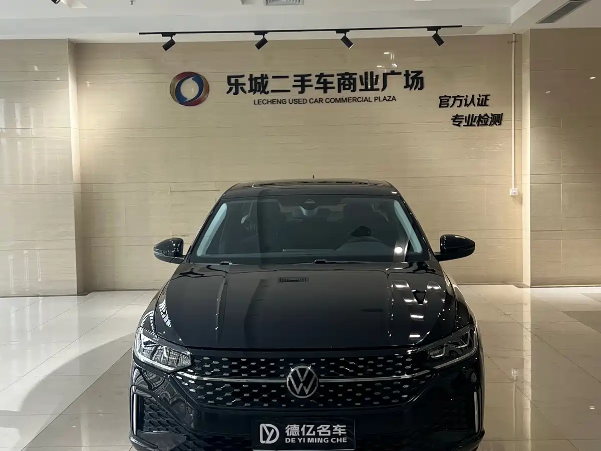 Фото 2 - Volkswagen Lavida