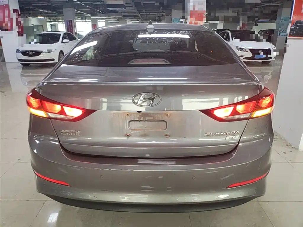 Hyundai Elantra 2016 Model 1.6L Automatic Smart Elite фото 6
