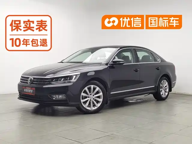 Volkswagen Passat 2017 280TSI DSG Prestige — фото 1