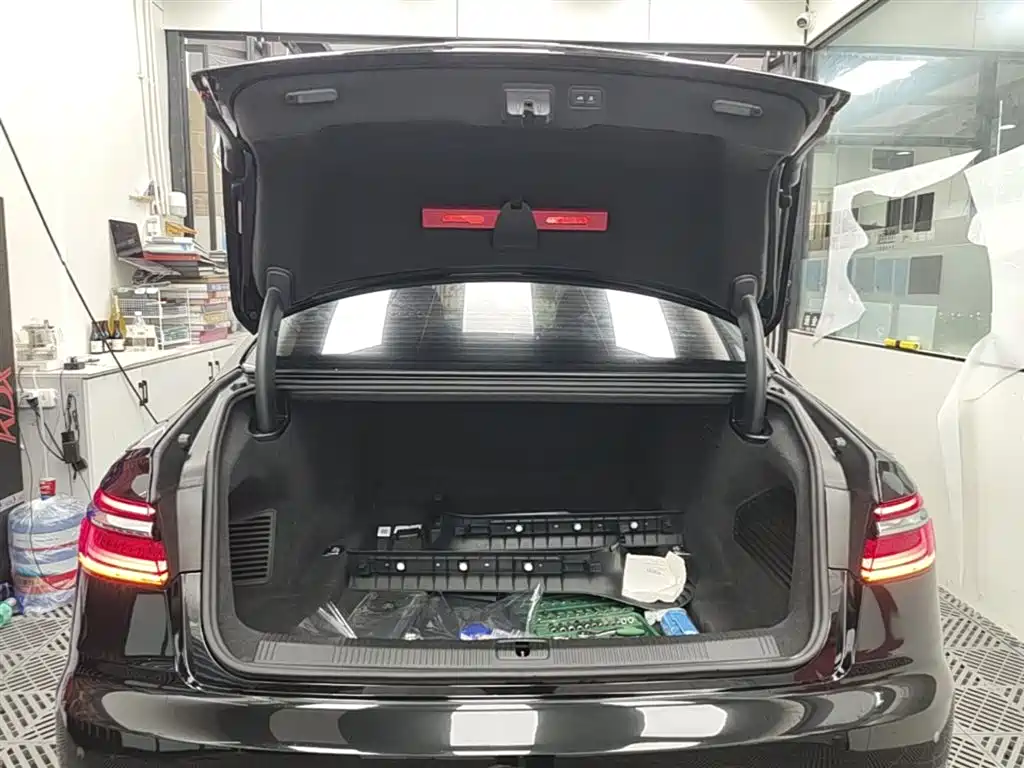 Audi A8 2018 A8L 55 TFSI quattro Launch Elite фото 19