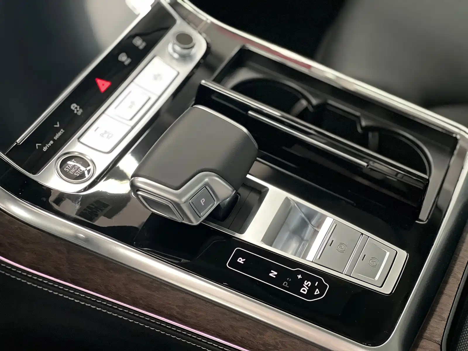 Фото 7 - Audi Q7