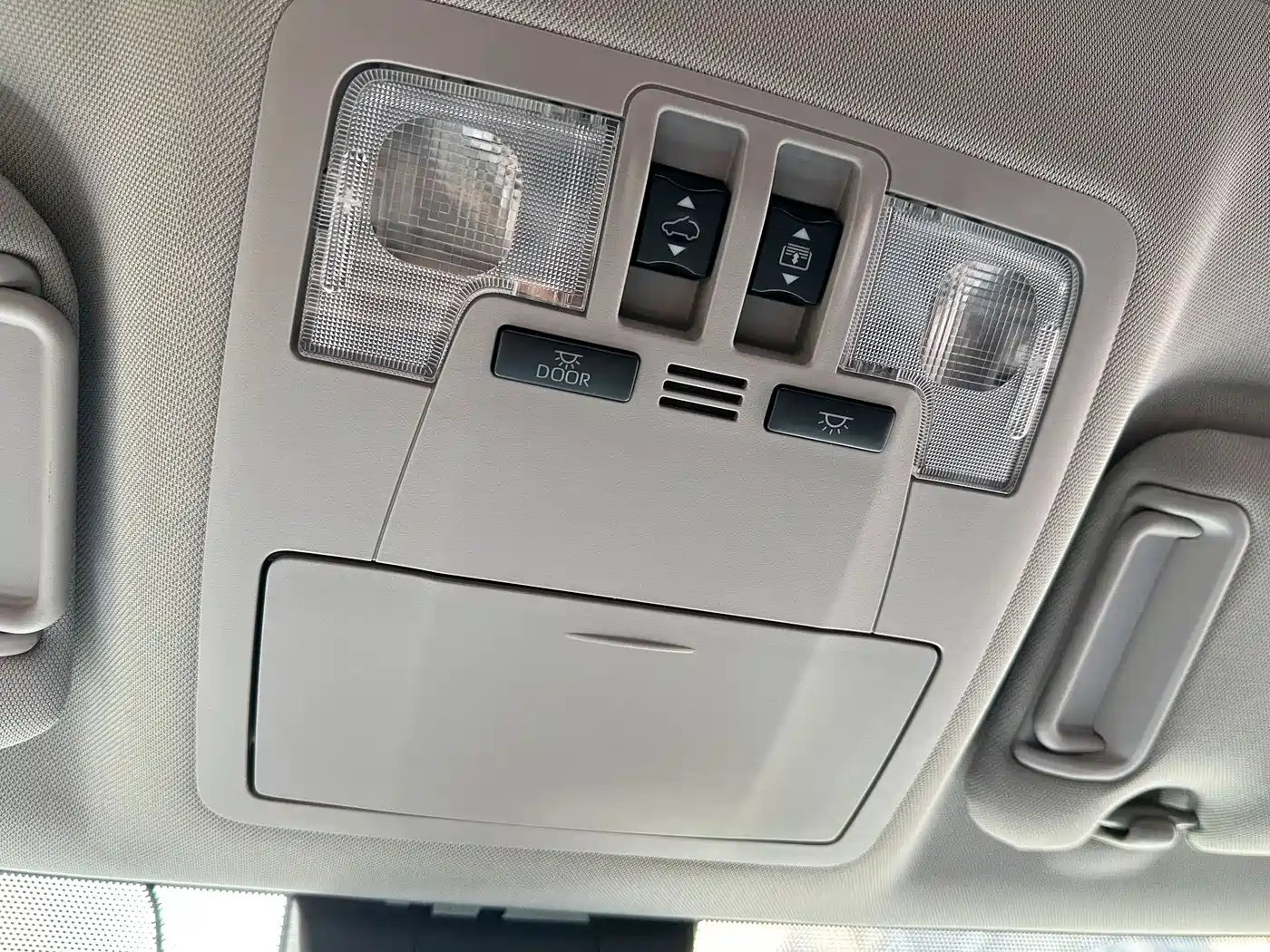 Toyota Highlander 2021 2.0T AWD Luxury 7-Seater фото 18