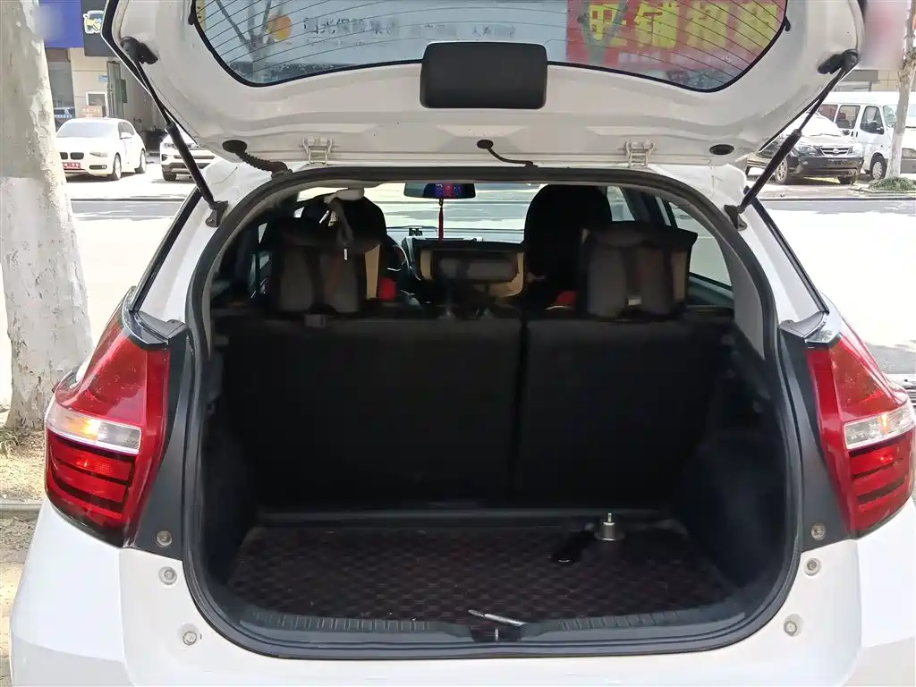 Toyota YARiS L Zhi Xuan 2016 Facelift 1.5G CVT Sunroof Edition фото 19