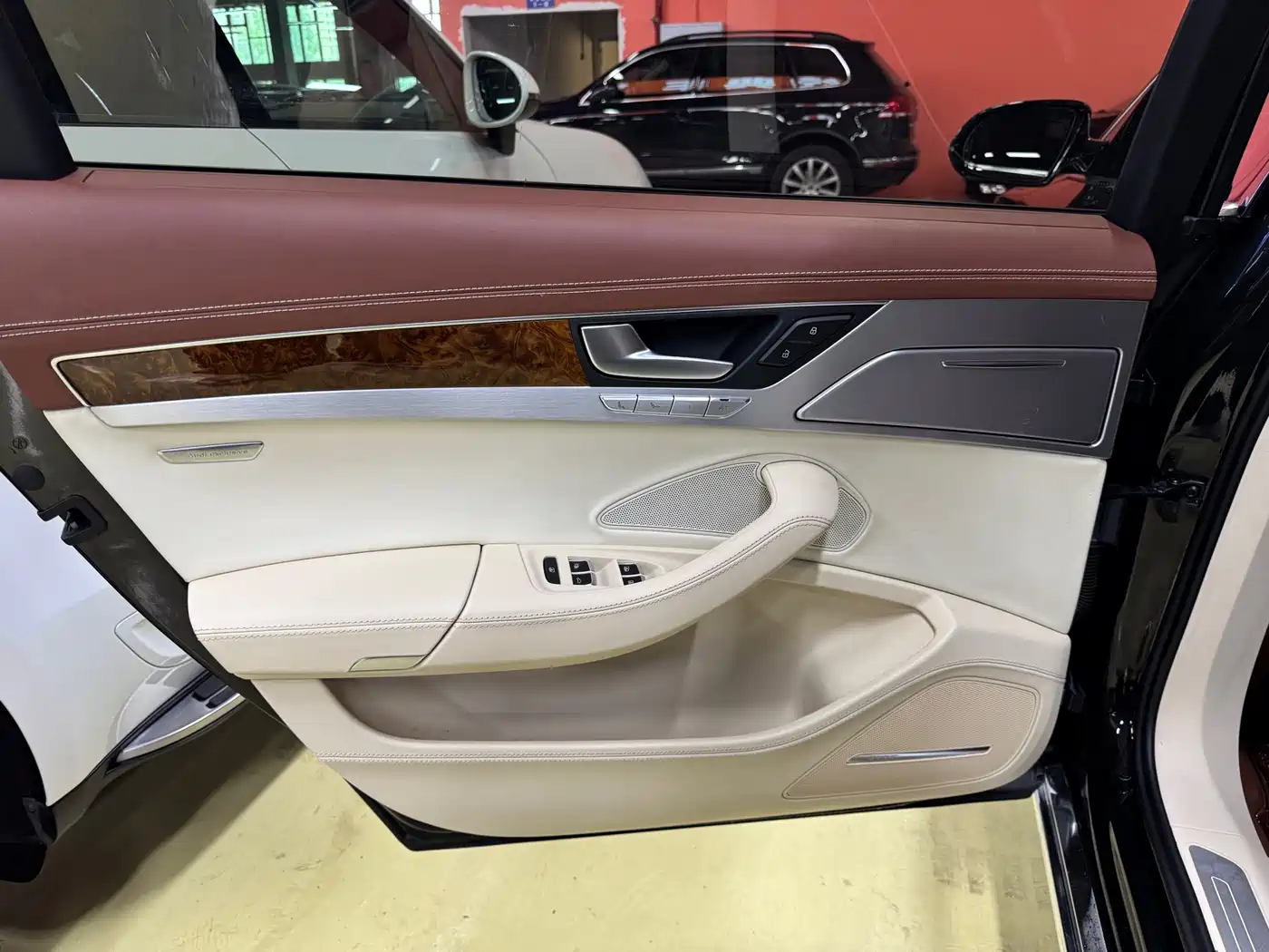 Audi A8 2013 A8L 45 TFSI quattro Exclusive фото 51