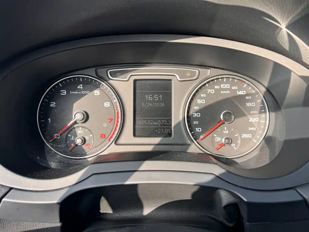 Audi Q3 2015 30 TFSI Comfort фото 5