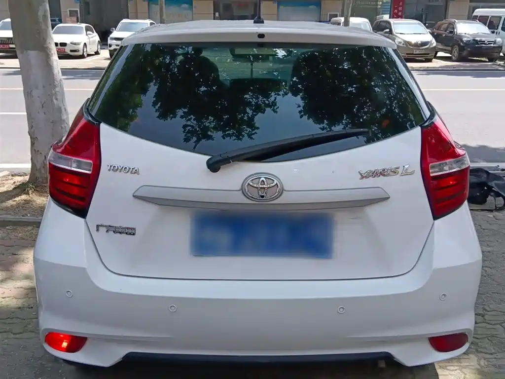 Toyota YARiS L Zhi Xuan 2016 Facelift 1.5G CVT Sunroof Edition фото 6