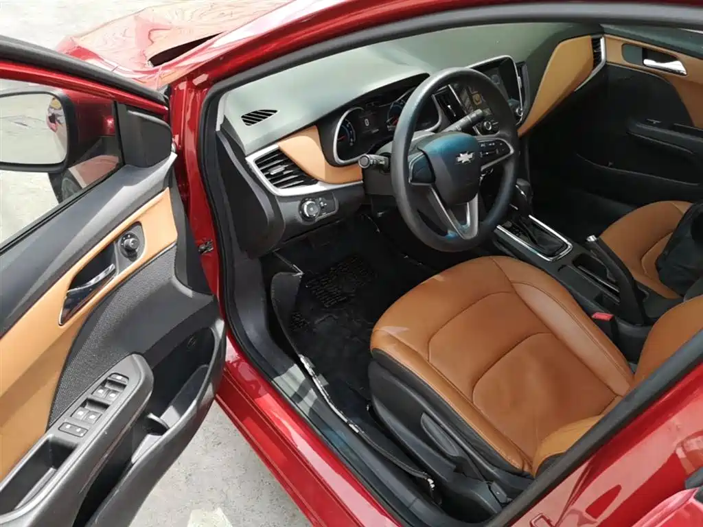 Chevrolet Cavalier 2016 Model 1.5L Automatic Delight Edition фото 16