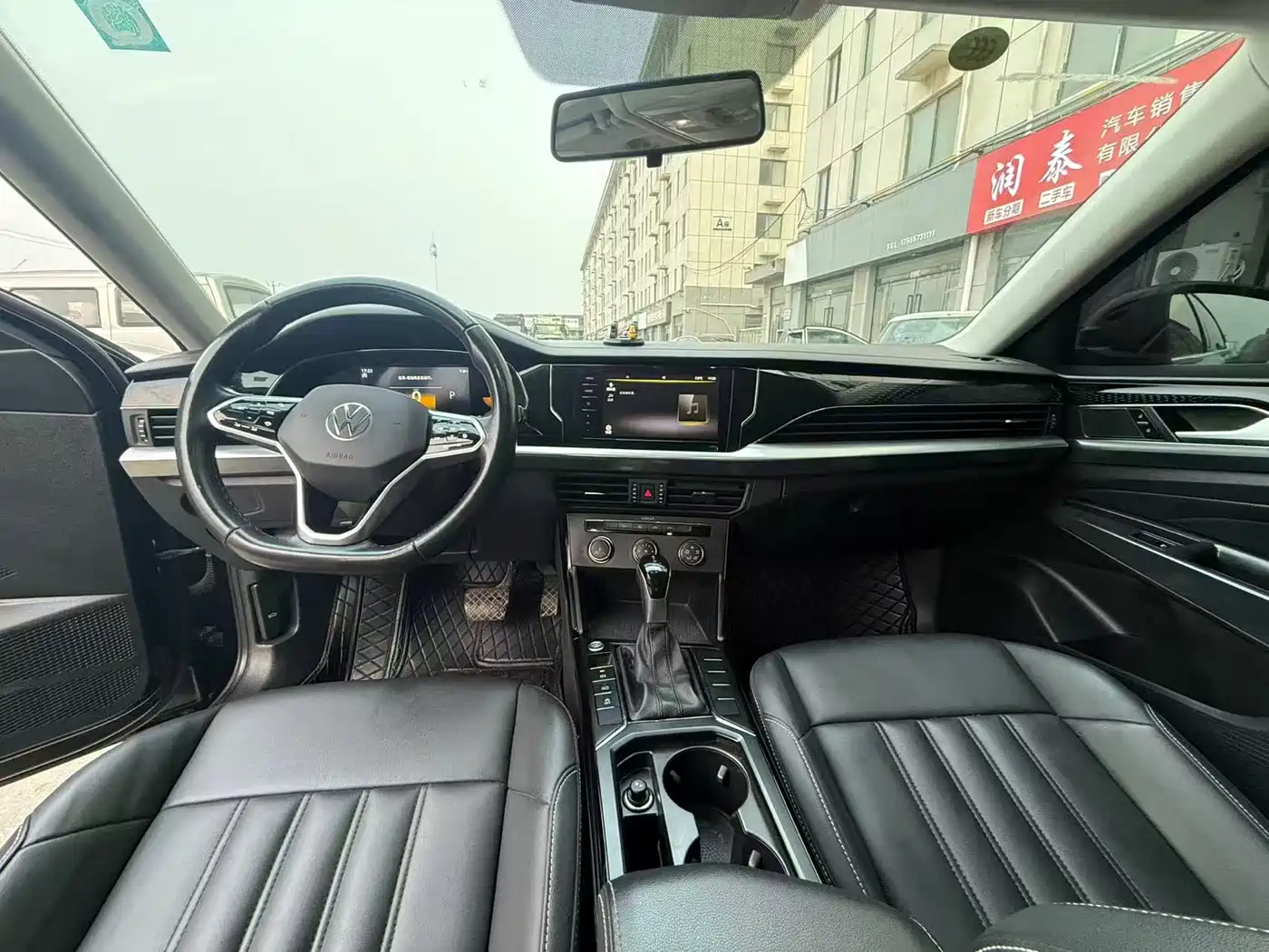 Volkswagen Passat 2022 280TSI Business Edition фото 3