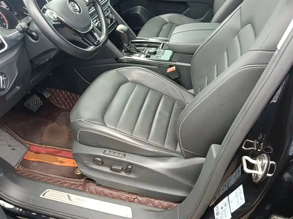 Volkswagen Teramont 2019 380TSI 4WD Luxury China V фото 15