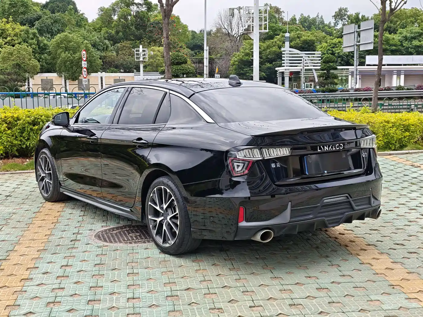 Lynk & Co 03 2021 2.0TD Auto Jin Champion Edition фото 6