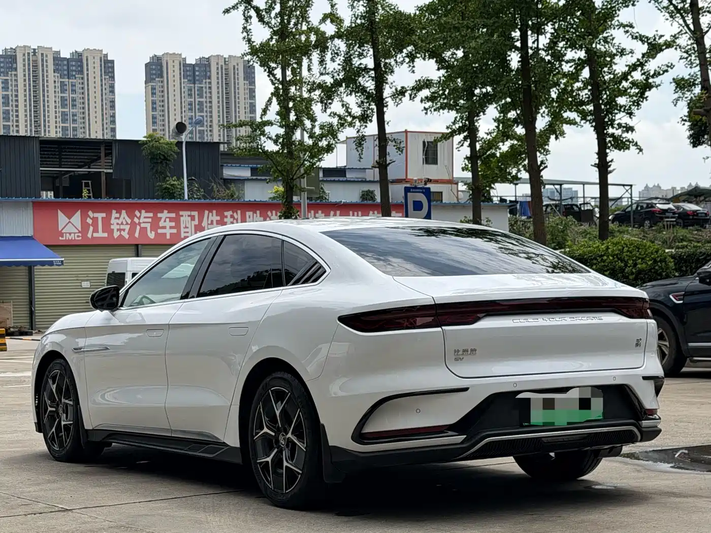 Фото 11 - BYD Han