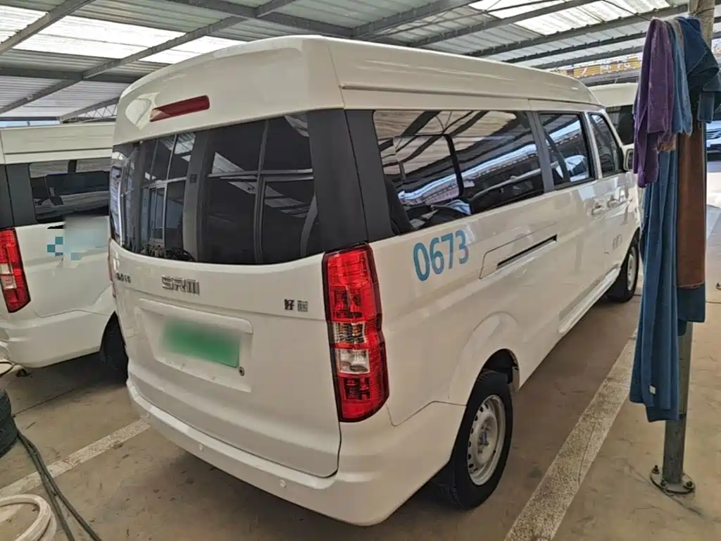 SRM Xinyuan Good Luck 2024 2023 Standard Passenger Vehicle