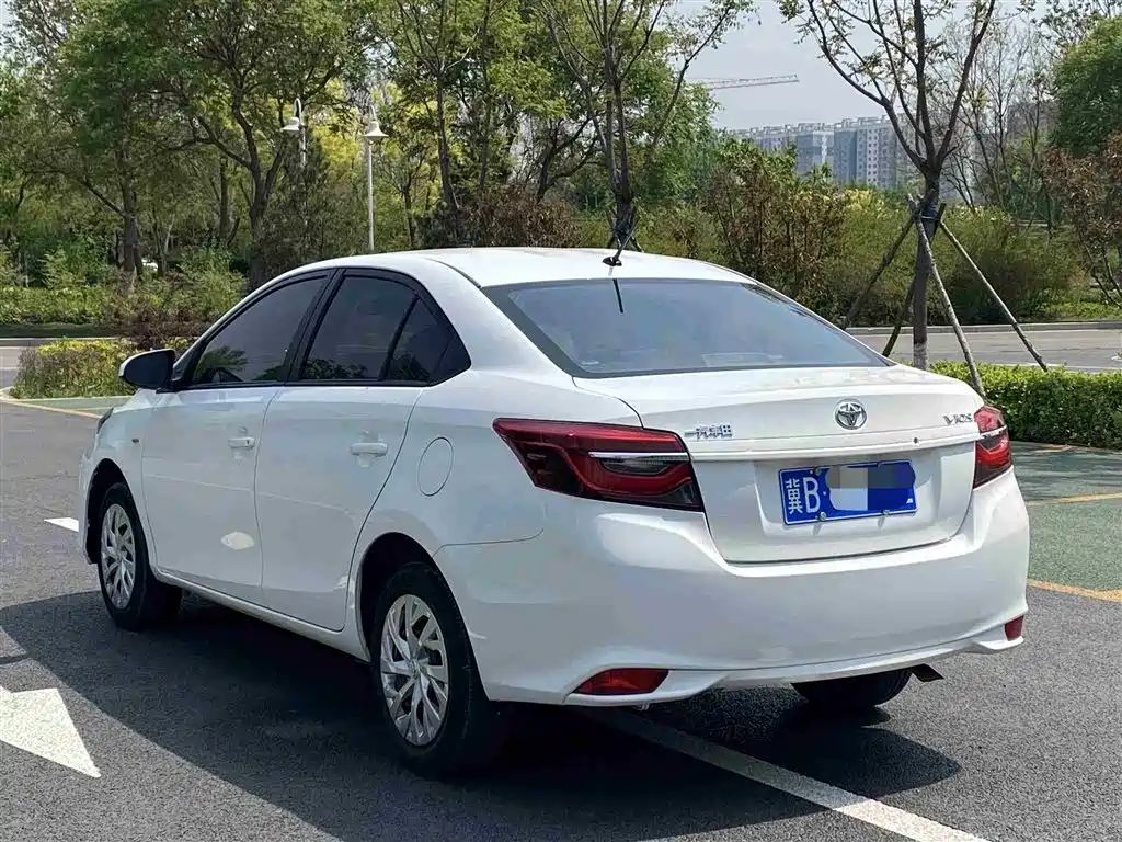 Toyota Vios 2022 1.5L CVT Venture CARE Edition фото 9