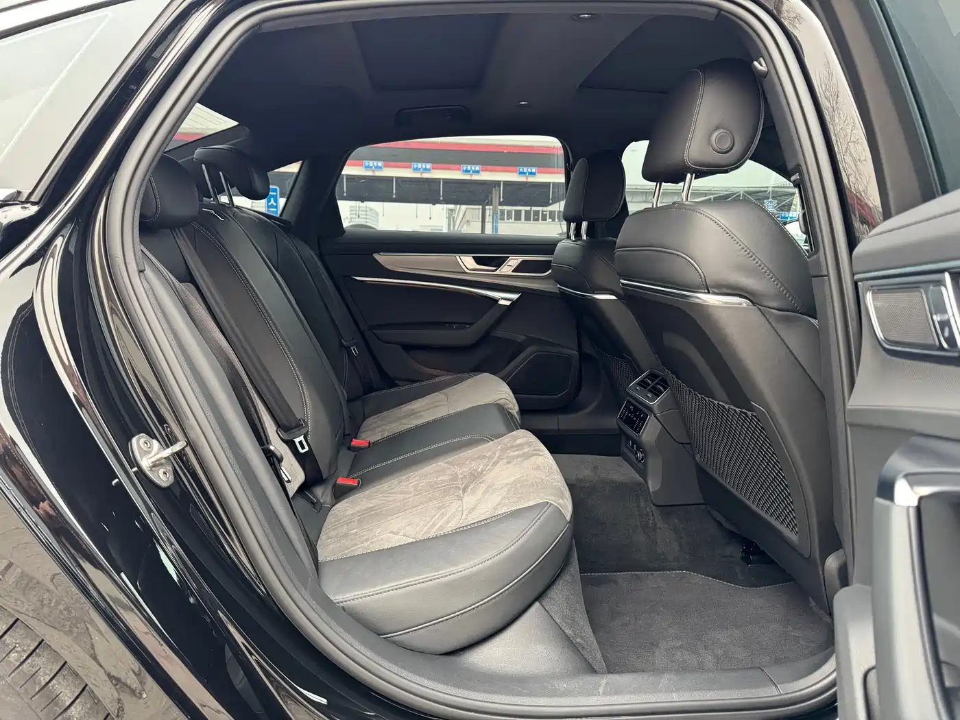 Audi A6L 2024 45 TFSI Premium Dynamic фото 23