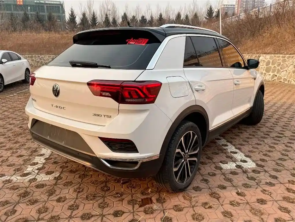 Volkswagen T-ROC 2022 280TSI DSG 2WD Comfort PLUS фото 5