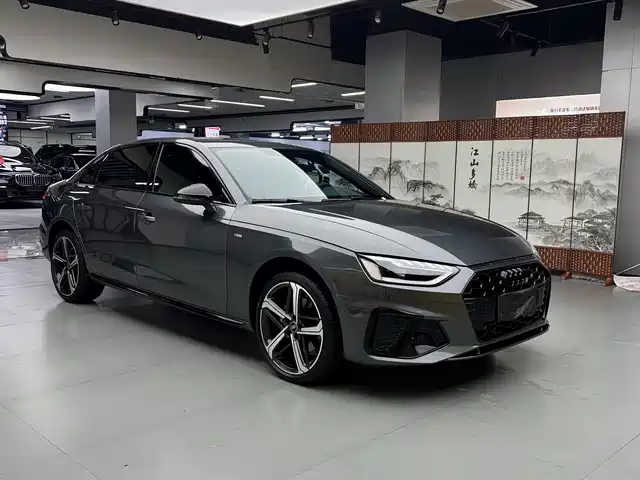 Audi A4L 2024 40 TFSI Luxury Dynamic