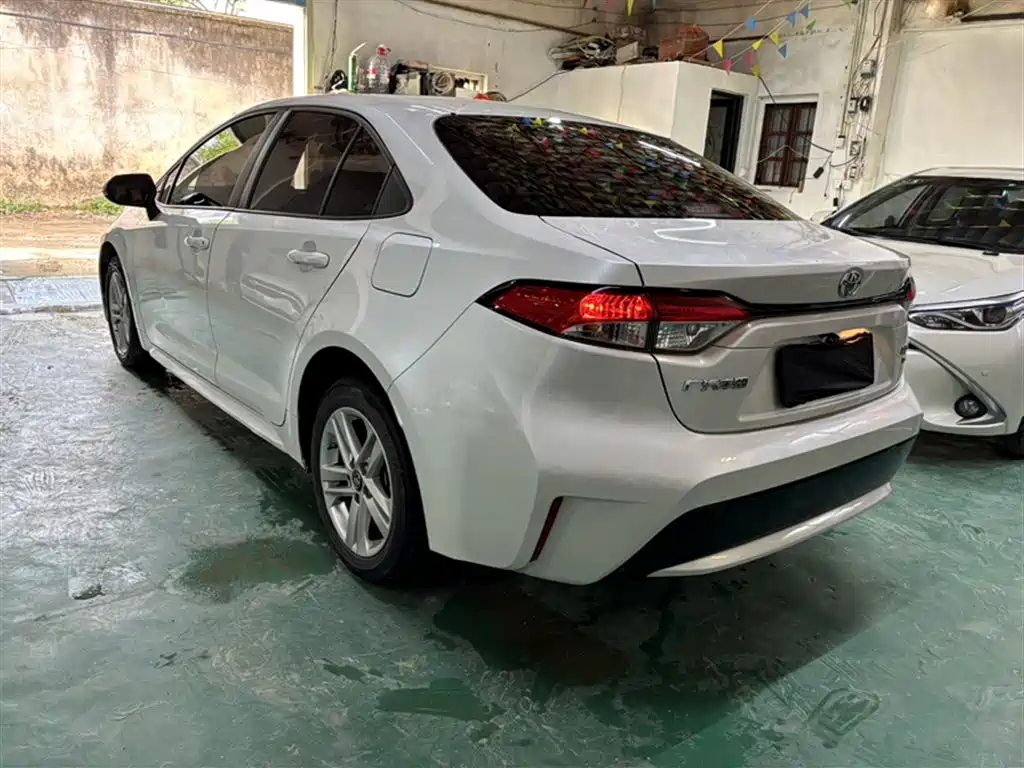 Toyota Levin 2021 185T CVT Luxury Edition фото 23