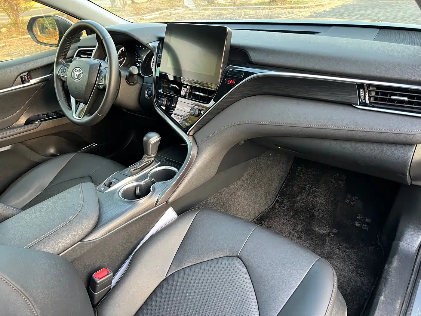 Toyota Camry 2021 2.0G Luxury Edition фото 18