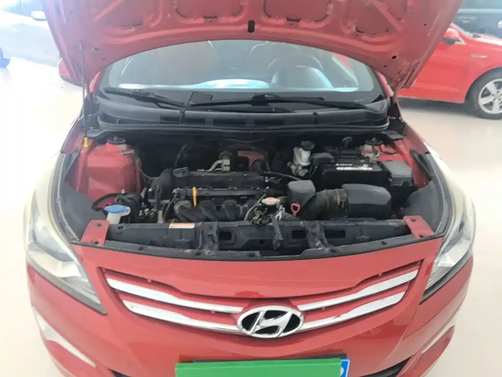 Hyundai Reina 2017 2016 1.4L Automatic GLX Leading