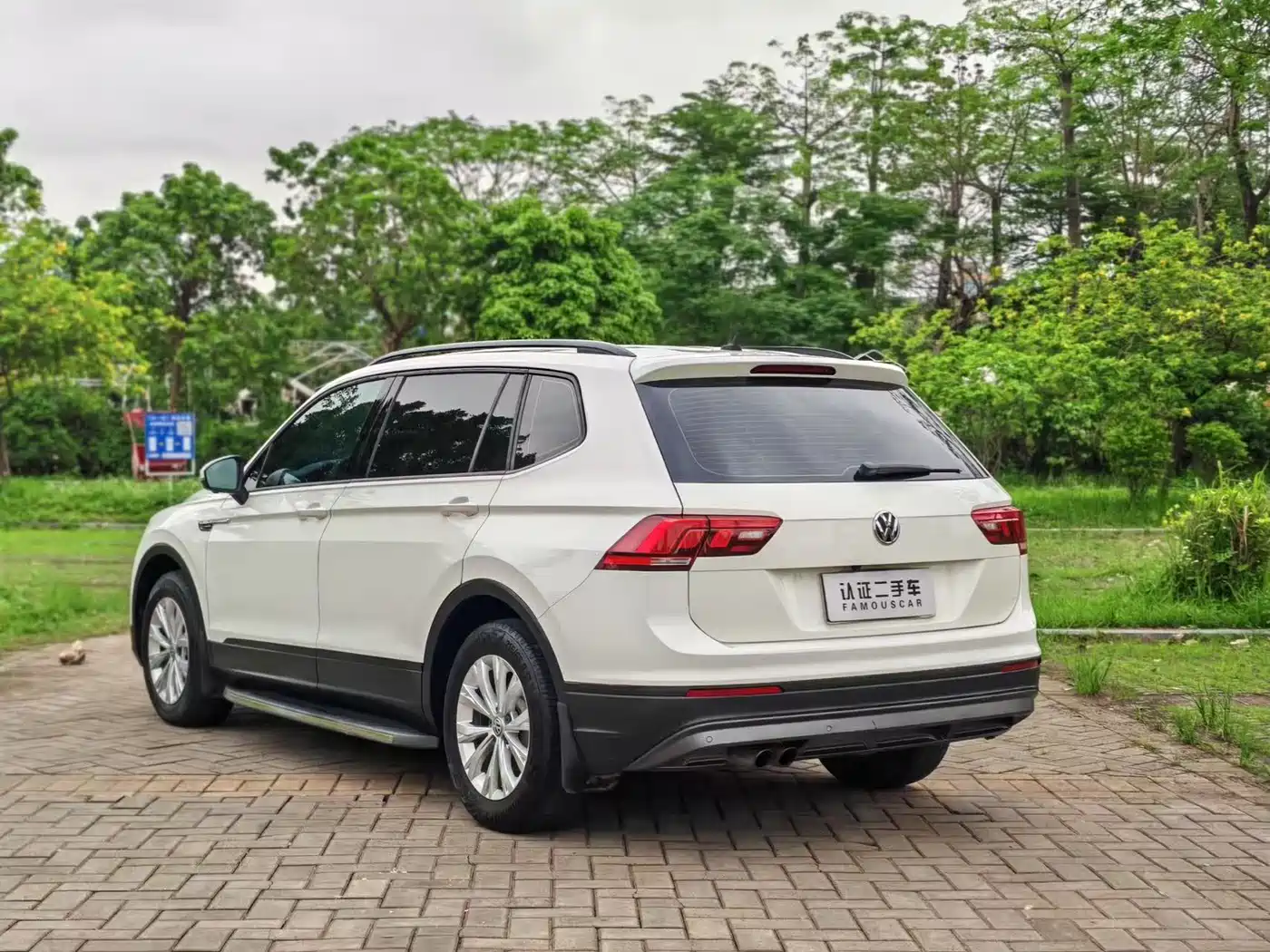 Volkswagen Tiguan L 2017 330TSI Automatic 2WD Trend Edition фото 9