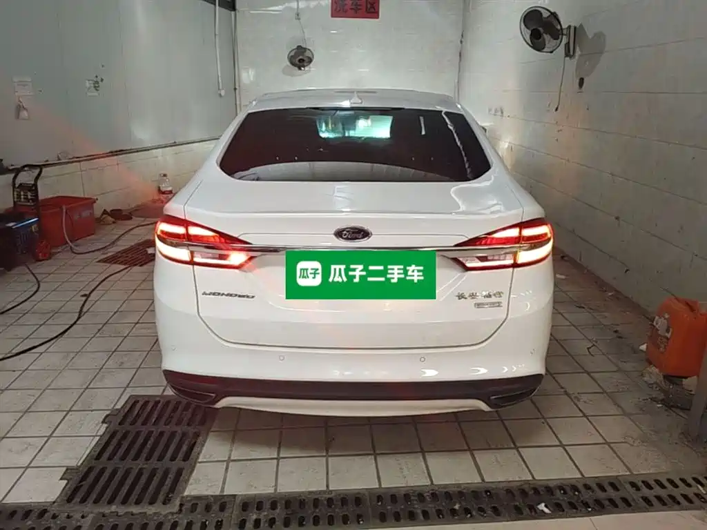FORD MONDEO