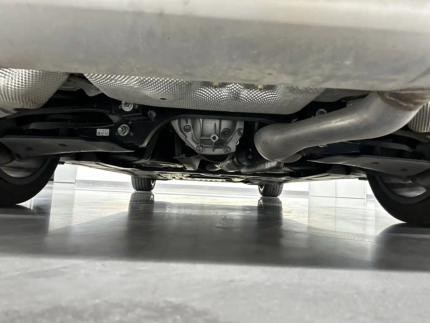 BMW 3 Series 2024 330Li M Sport Shadowline Package фото 40