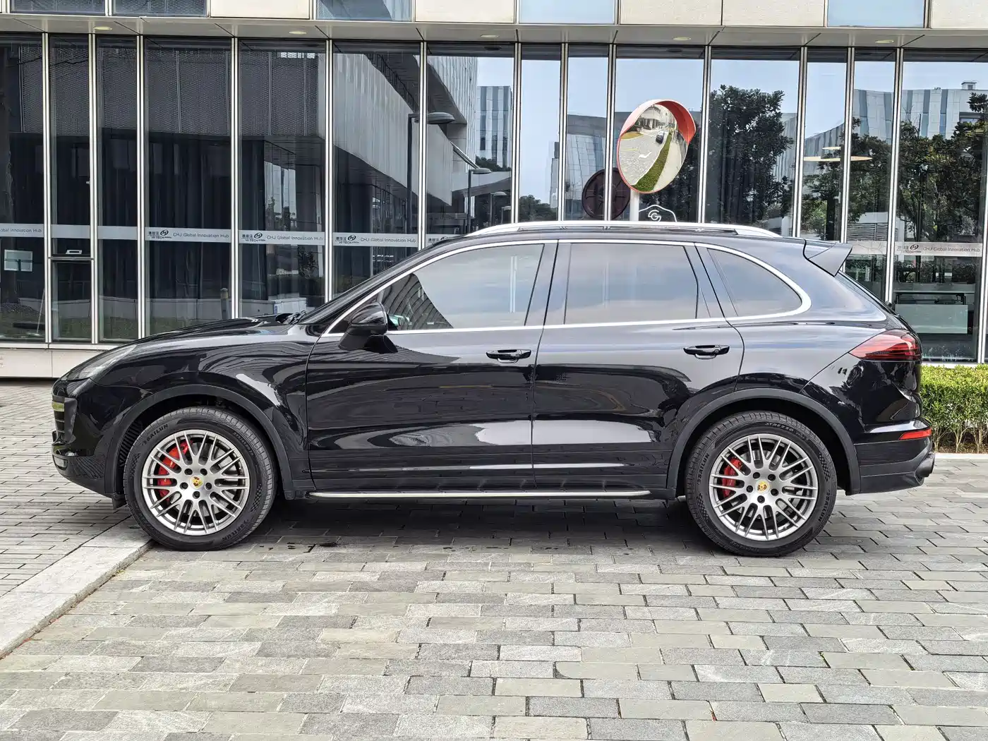 Porsche Cayenne 2015 Cayenne Turbo 4.8T фото 6