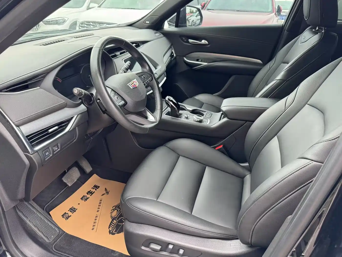 Cadillac XT4 2020 Facelift 28T 2WD Tech фото 4