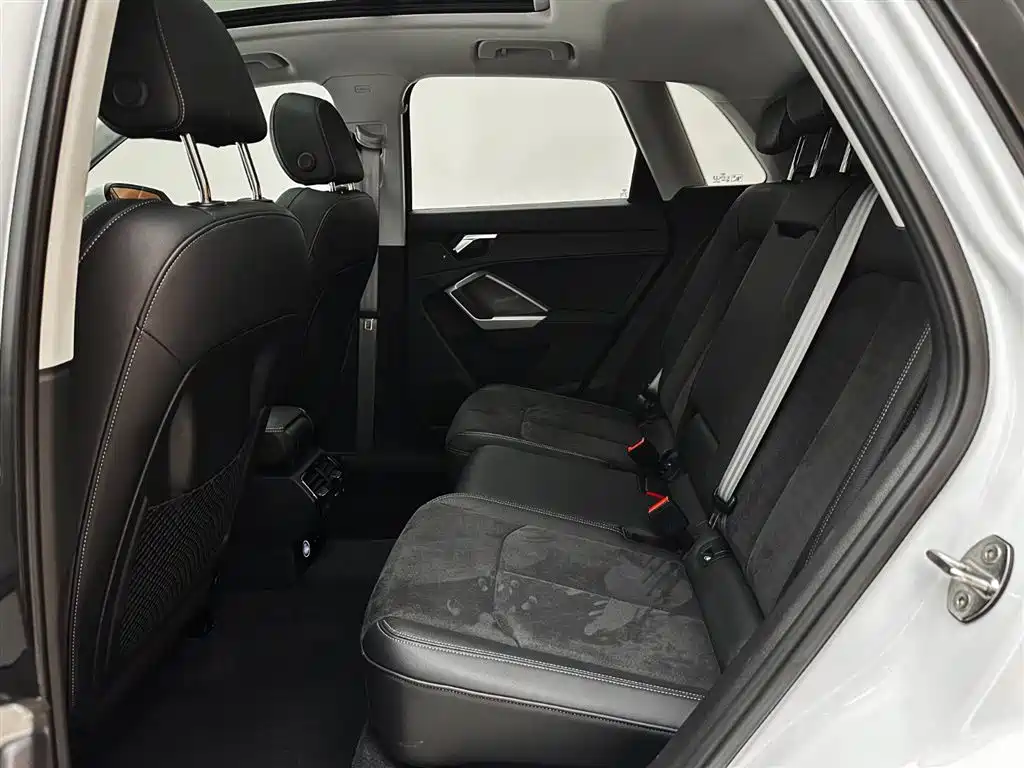 Audi Q3 2022 35 TFSI Fashion Dynamic фото 21