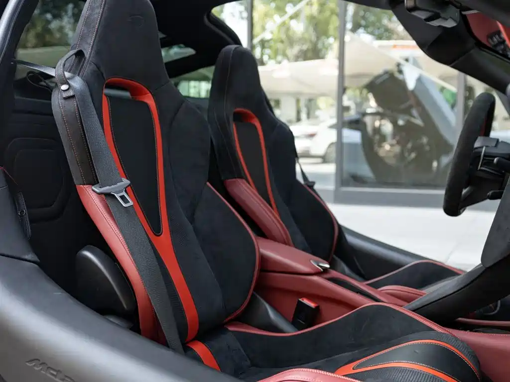 McLaren 720S 2019 4.0T Coupe фото 17