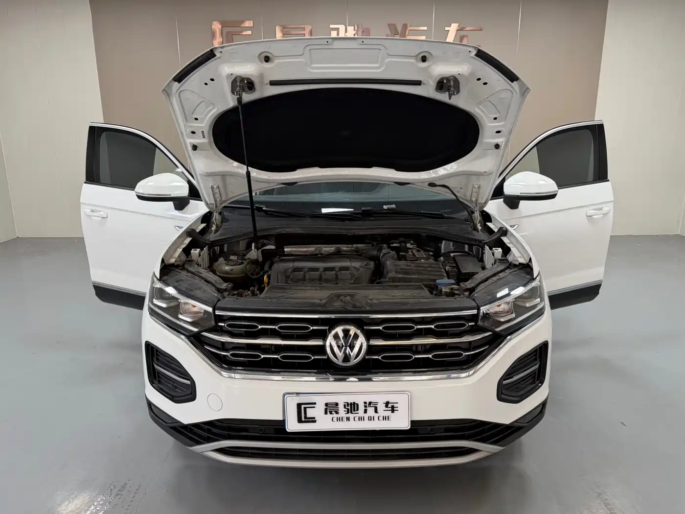 Volkswagen Tayron 2022 330TSI 2WD Luxury Smart Connect Edition фото 15