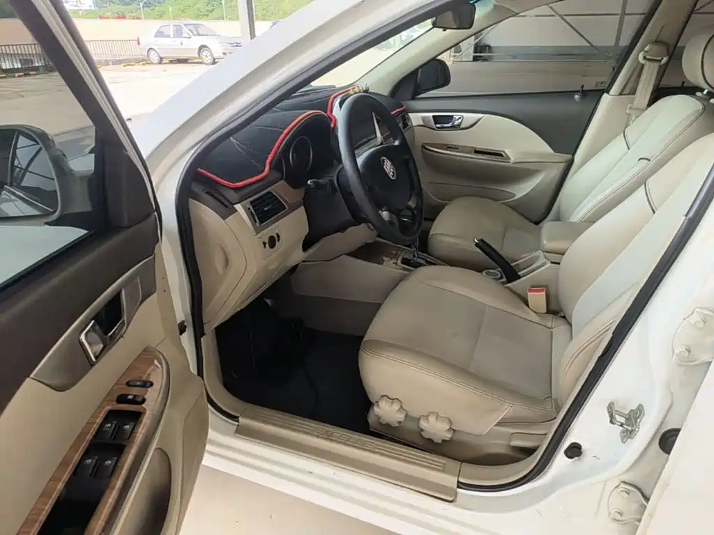 Фото 16 - Buick Excelle