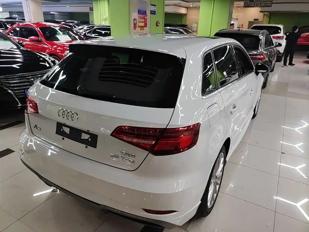 Audi A3 2017 Sportback 35 TFSI Fashion фото 7