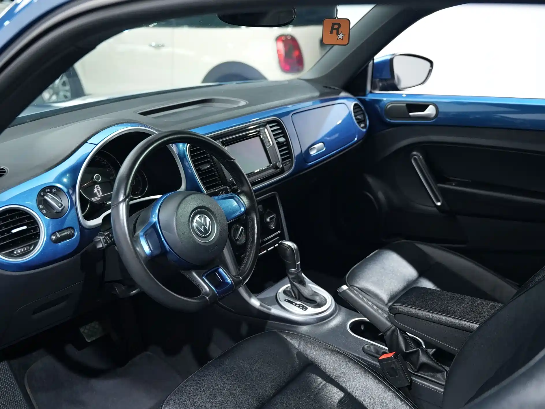 صورة 7 - Volkswagen Beetle