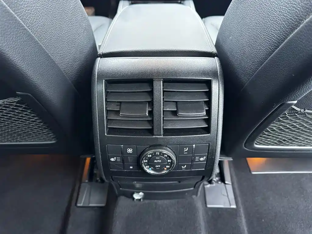 Mercedes-Benz GL-Class фото 22
