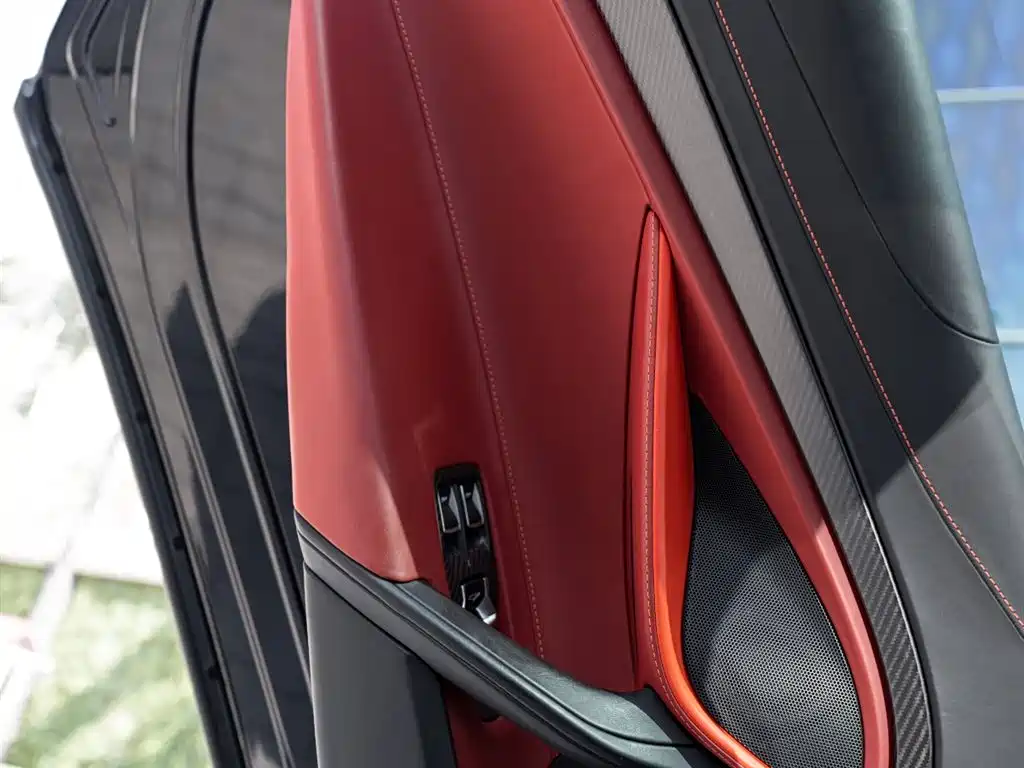 McLaren 720S 2019 4.0T Coupe фото 16