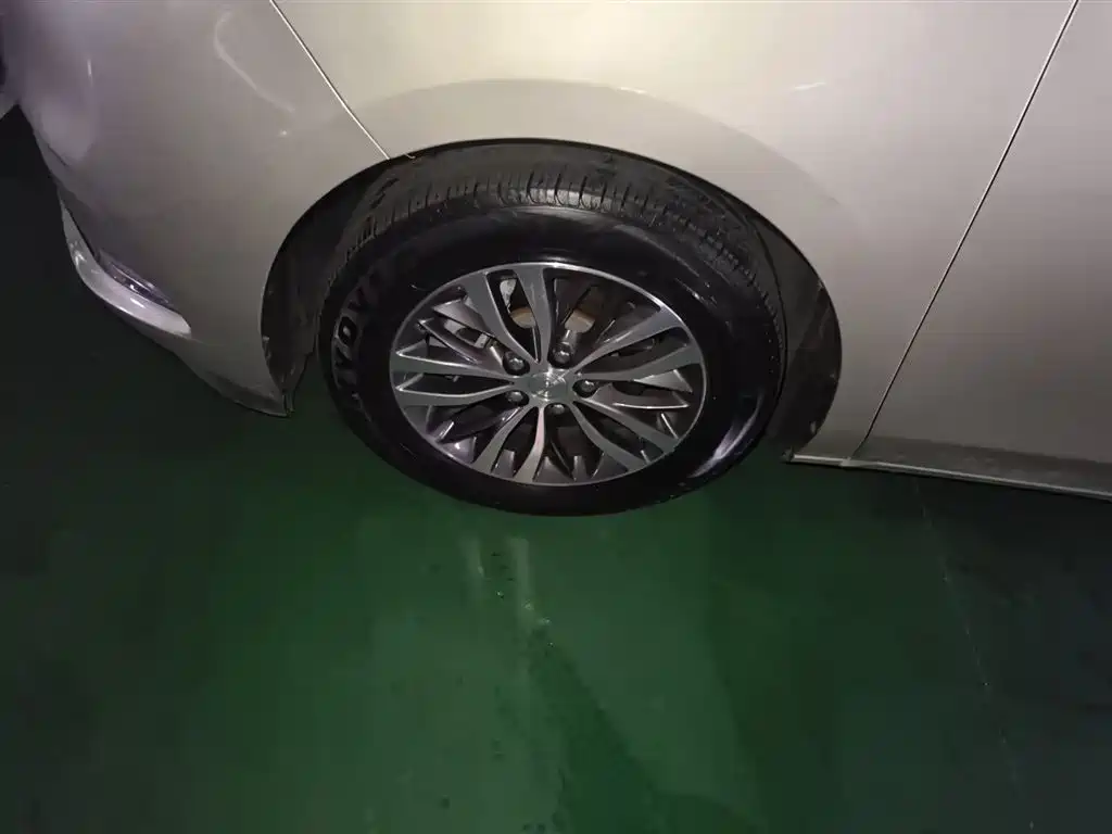 Buick GL8 2021 ES Landlord 653T Comfort фото 23