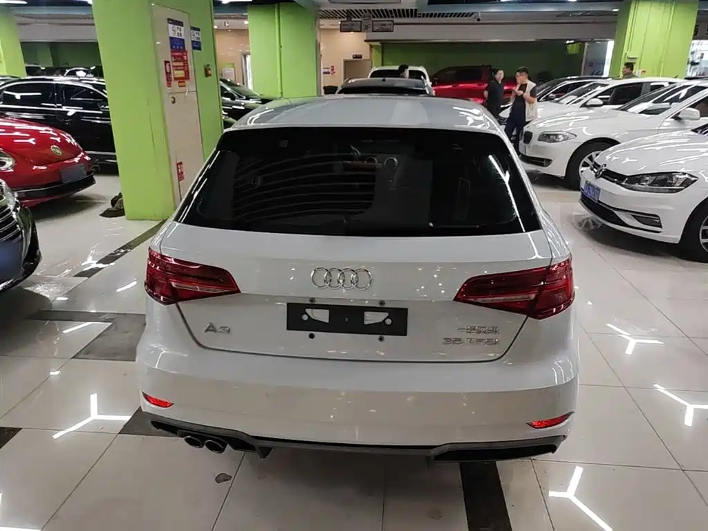 Audi A3 2017 Sportback 35 TFSI Fashion фото 6