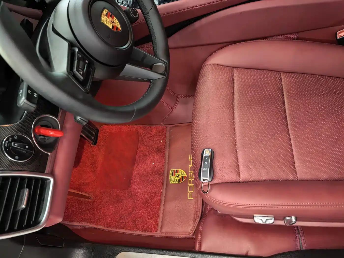Porsche Panamera 2010 Panamera 4 3.6L фото 5