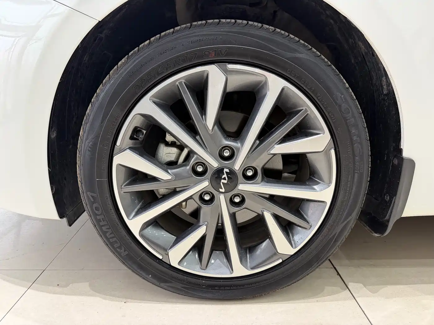 Kia K3 2021 Facelift 1.5L CVT Fashion Edition фото 10